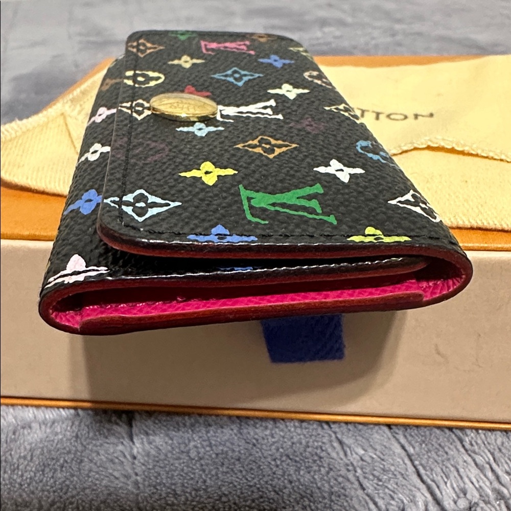 Louis Vuitton Black Multicolor Monogram Key Holder - Picture 4 of 15